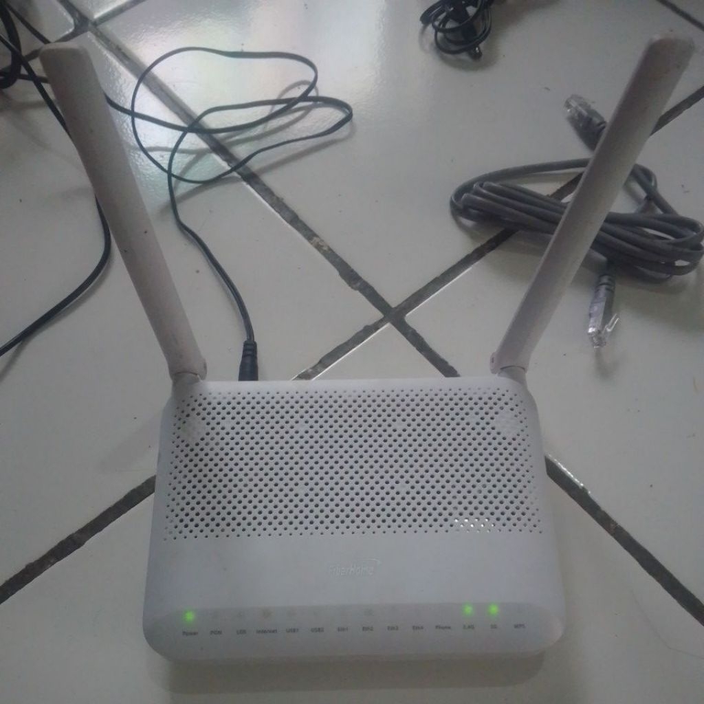 Jual Router Fiberhome HG6145D2 ex Indihome port biru lengkap adaptor ...