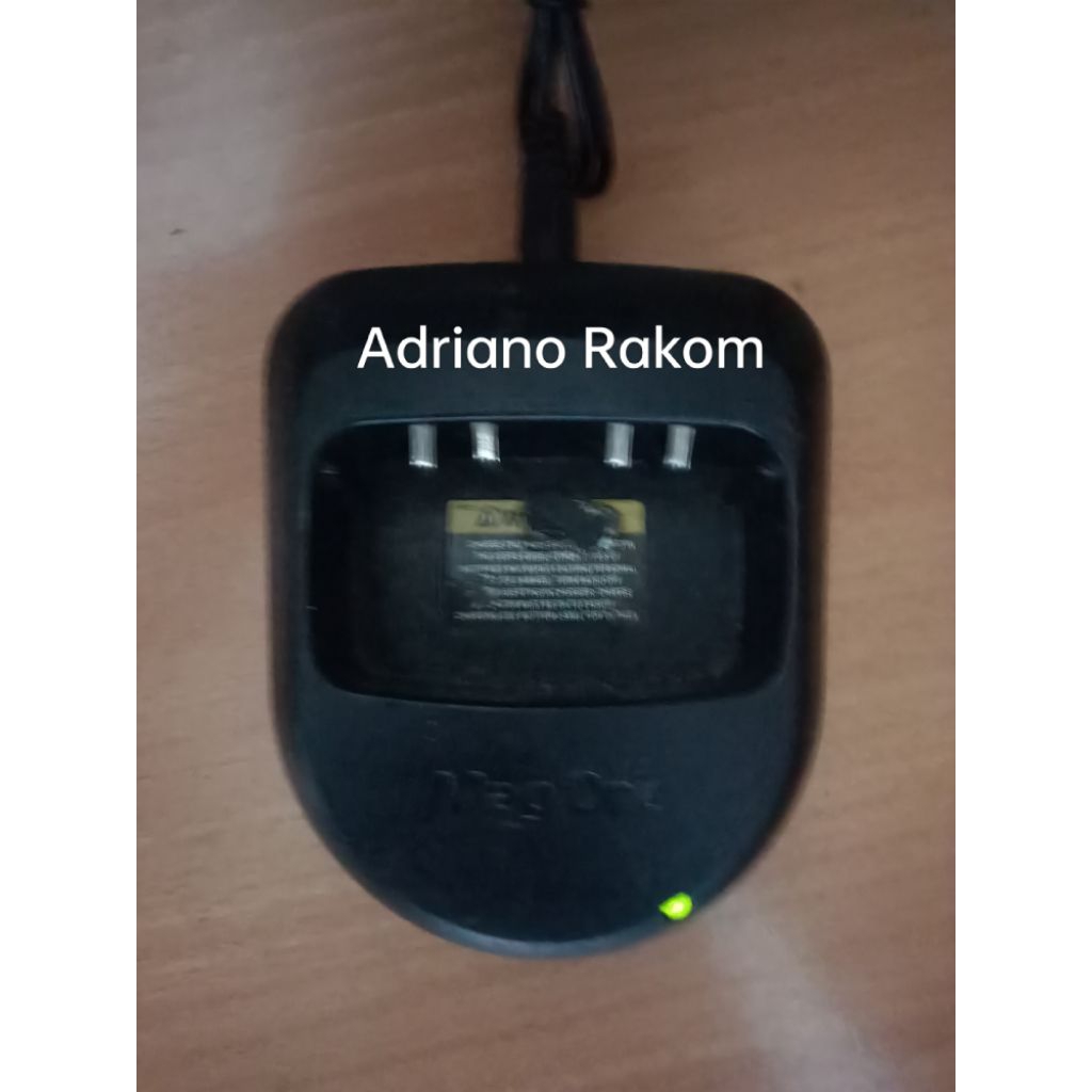 Jual Desktop charger HT Motorola Mag One A8 | Shopee Indonesia