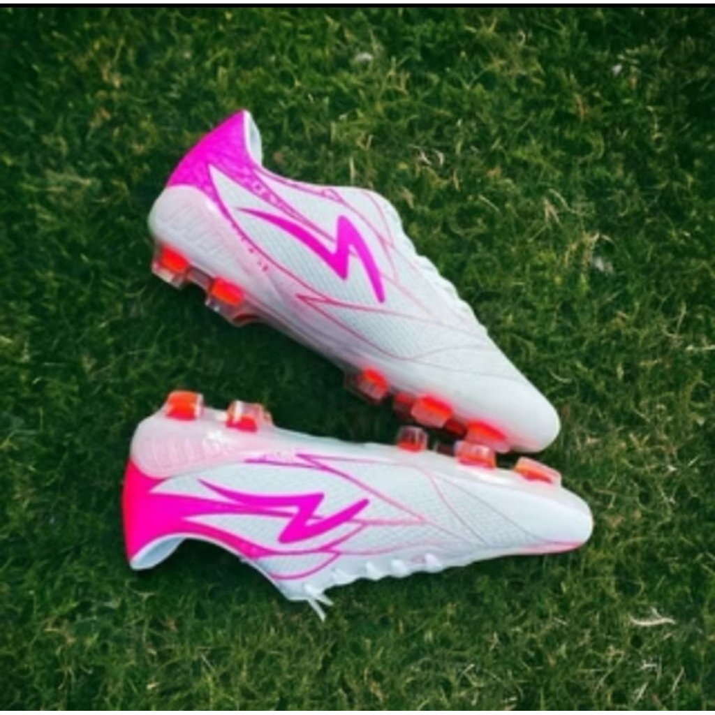 Jual sepatu bola rebon merek SPECS S mith | Shopee Indonesia