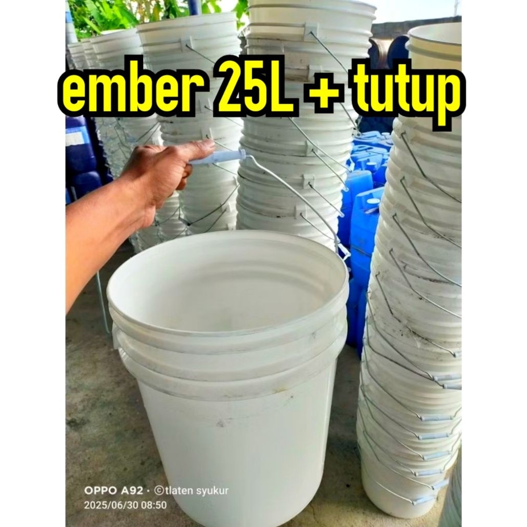 Jual Ember plastik ukuran 20liter.25liter.ember baru 25L.ember hitam ...
