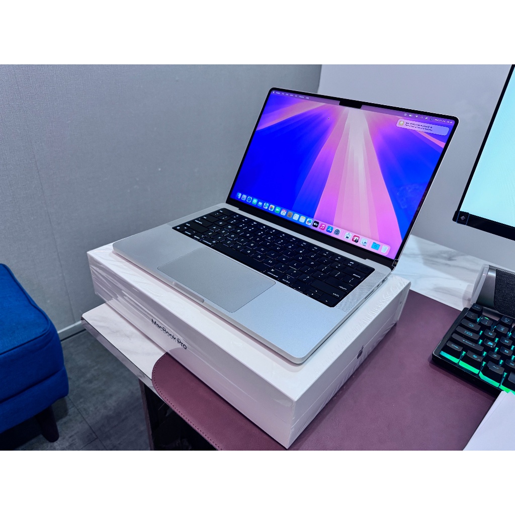 MacBook pro 13 シルバー2021/16GB/512GB APPLE 〔中古〕MacBook Pro