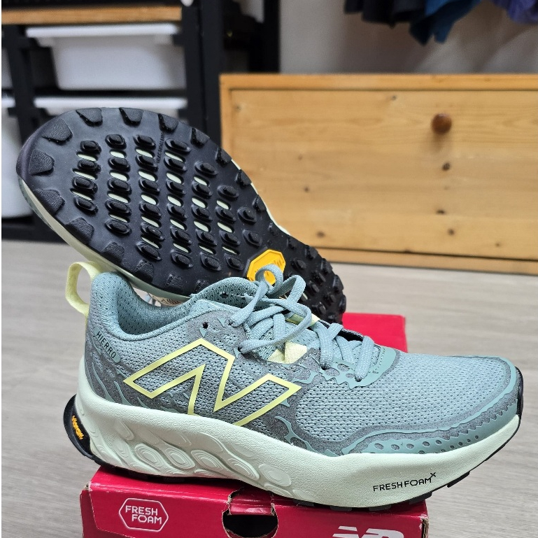 Jual Sepatu Trail Running NB Fresh Foam X Hierro v8 Women WTHIERG8 ...