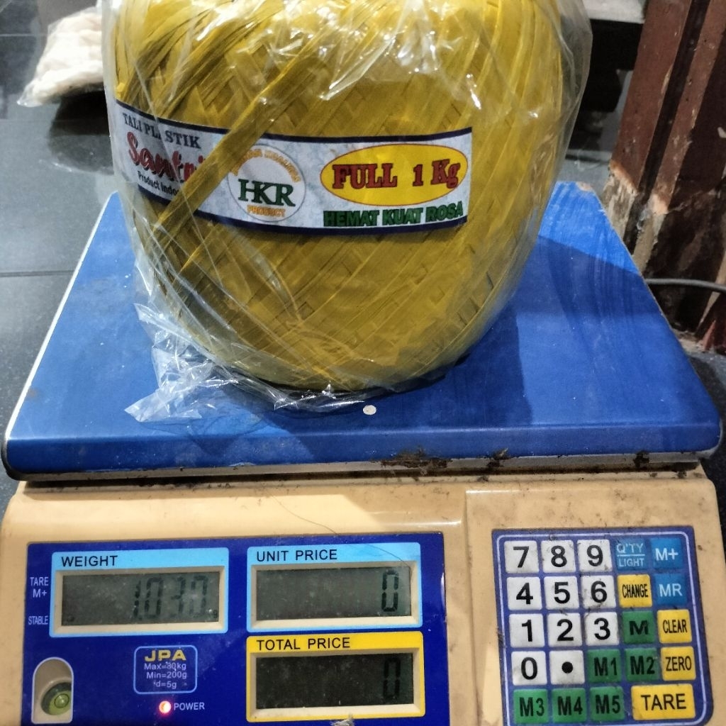 Jual rafia kuning kualitas super berat 1000 gram sangat hemat tipis ...