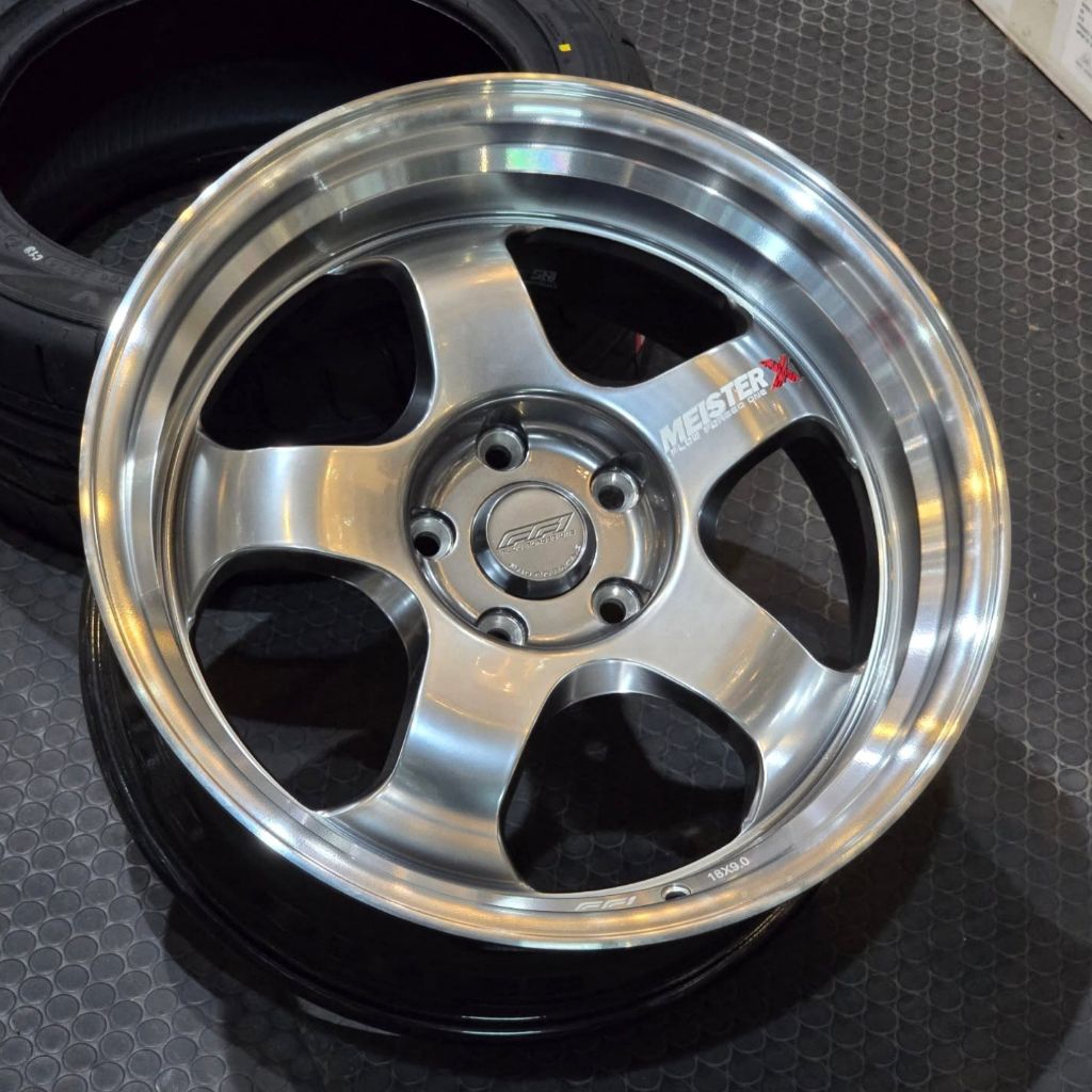 Jual velg racing bmw ring 18 FLOW FORMING WORK MEISTER X1 PCD 5X120 ...