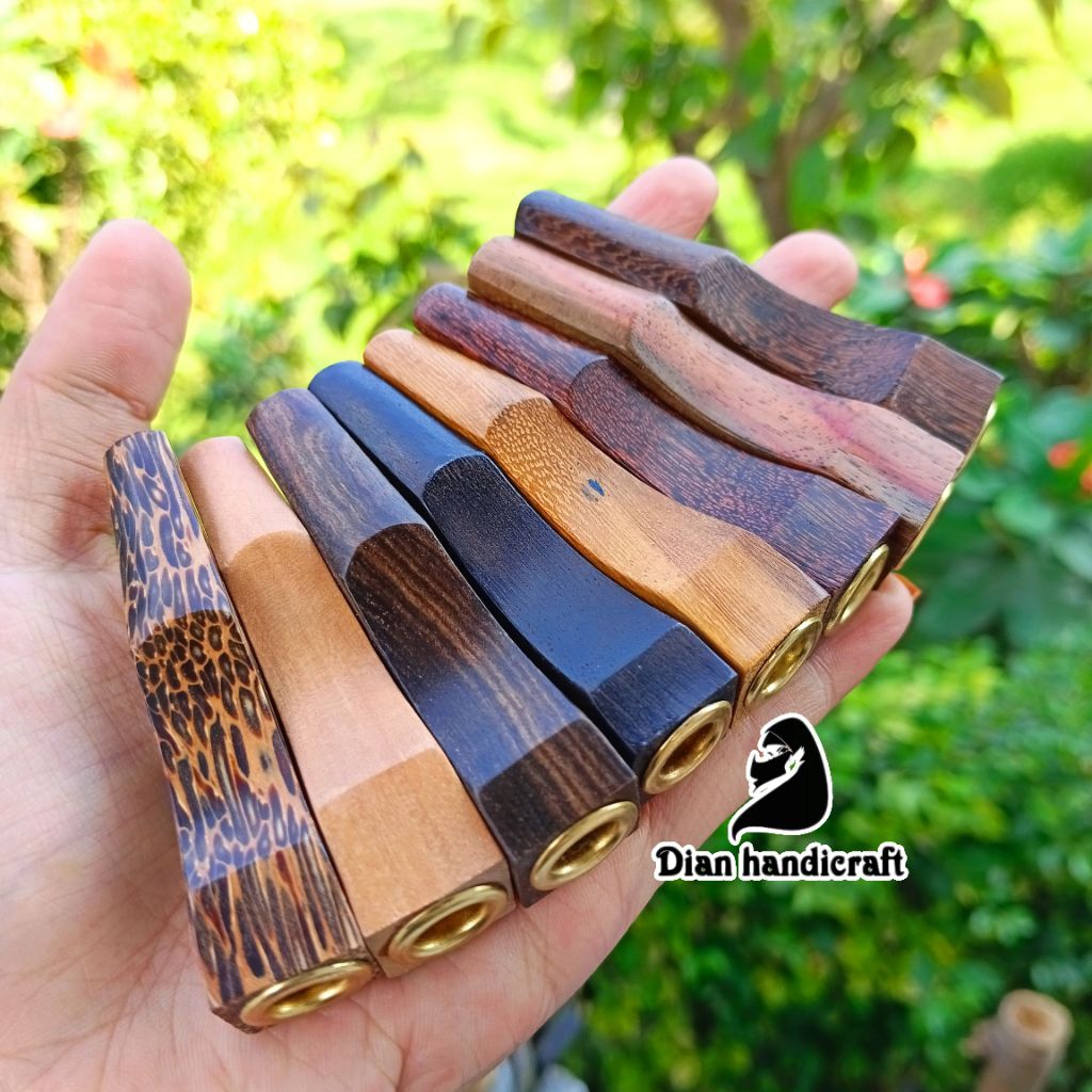 Kerajinan Kayu Panjang 7cm Motif S Segi 4 Banyak Varian
