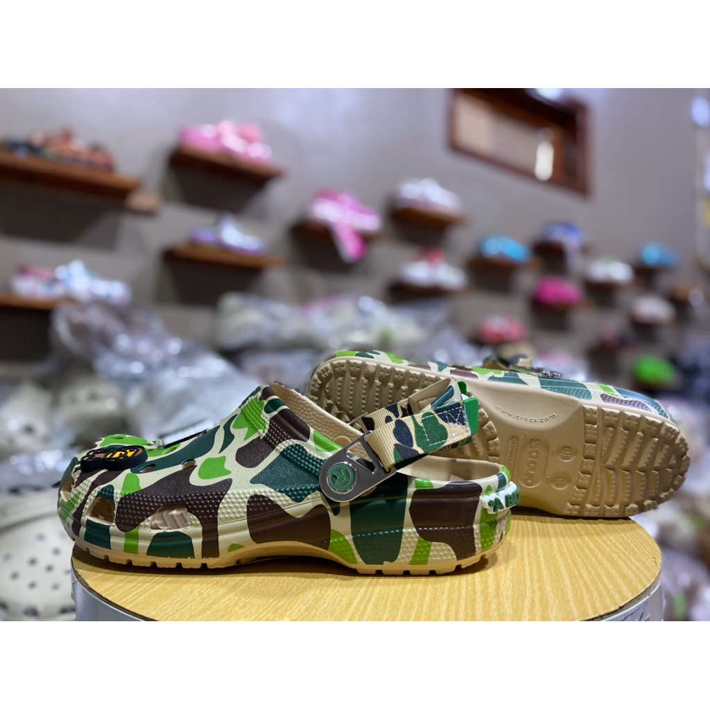 Jual CROCS CLASSIC X BAPE ORIGINAL (incloude jibbitz+free tote ...