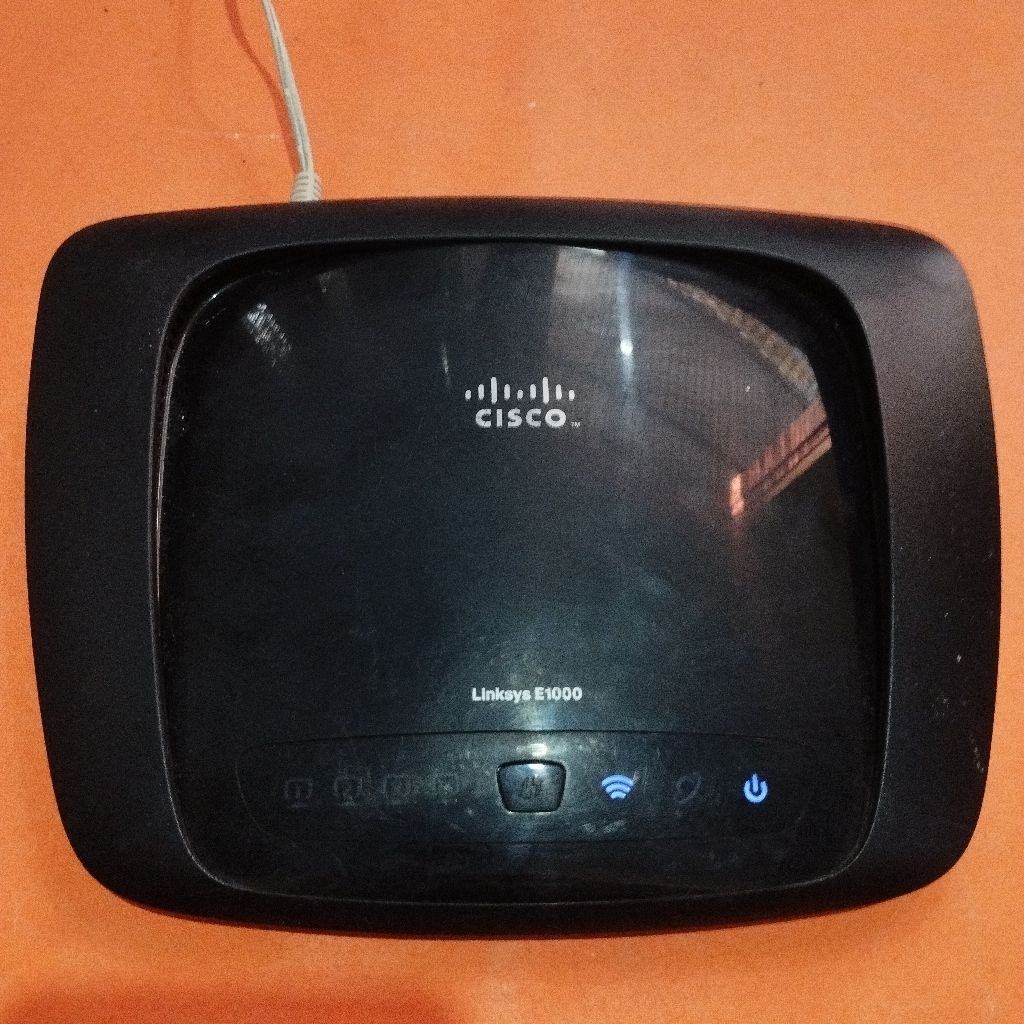 Jual CISCO E1000 ROUTER WIRELESS | Shopee Indonesia