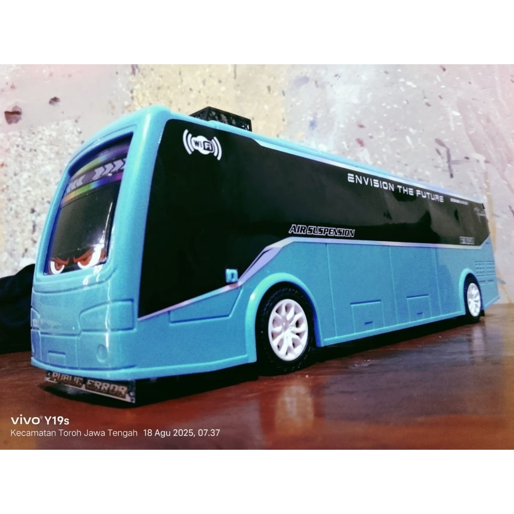 Jual Stiker kaca miniatur bus rkc model SKYLANDER R25,sudah di cutting ...