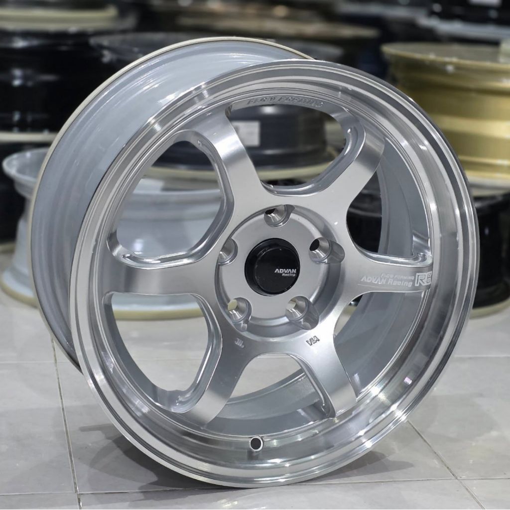 Jual velg racing ADVAN R6 R16 LEBAR 7 PCD 5X114,3 velg mobil r16 velg ...