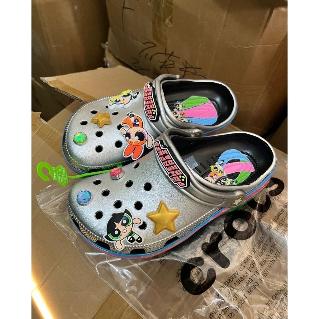 Jual Crocs powerpuff girls dewasa woman / Sandal Crocs Powerpuff girls ...