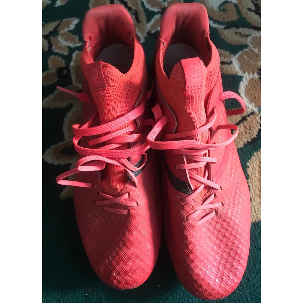 Jual sepatu bola | Shopee Indonesia