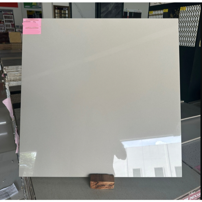 Jual Granit 60x60 Lantai Cream Polos Rixo KW 1 Granit Lantai Glossy KW1 ...