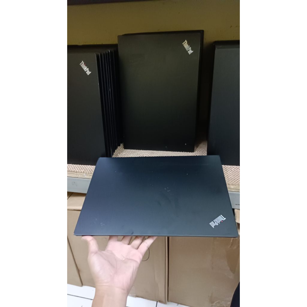 PC Portable Lenovo ThinkPad E595 Ryzen 5 3500 32Go RAM 512Go SSD 15.6" Windows 11 Pro - Reconditionné état Correct
