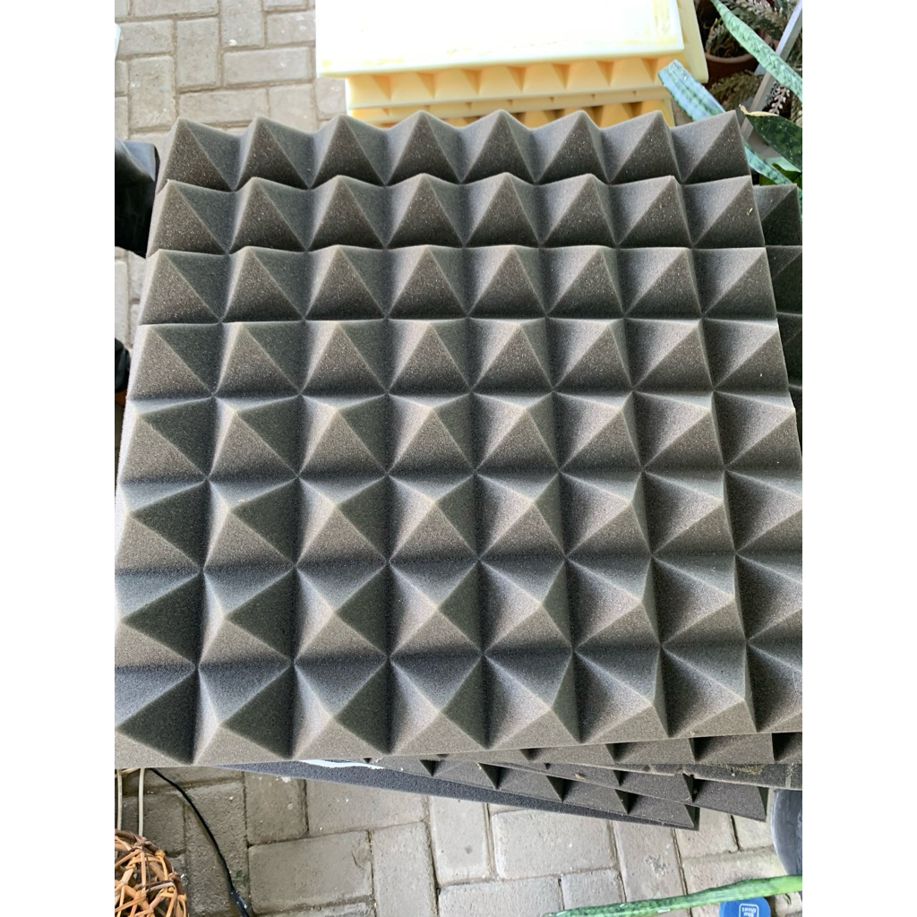 Jual PRELOVED BUSA PEREDAM SUARA RUANGAN MODEL PIRAMID / PYRAMID UKURAN ...