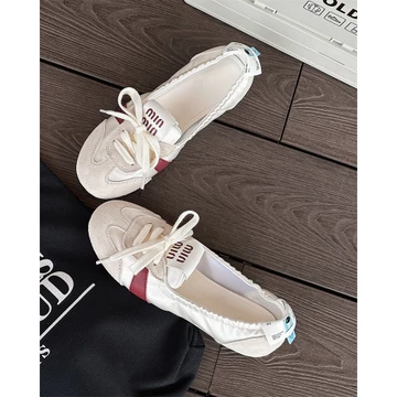 Sepatu Sneakers Flatshoes Sport Casual Wanita