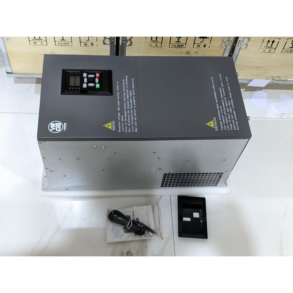 Jual Motor Inverter FV20-0750G 75KW 380V 3P Three Phase VFD Variable ...