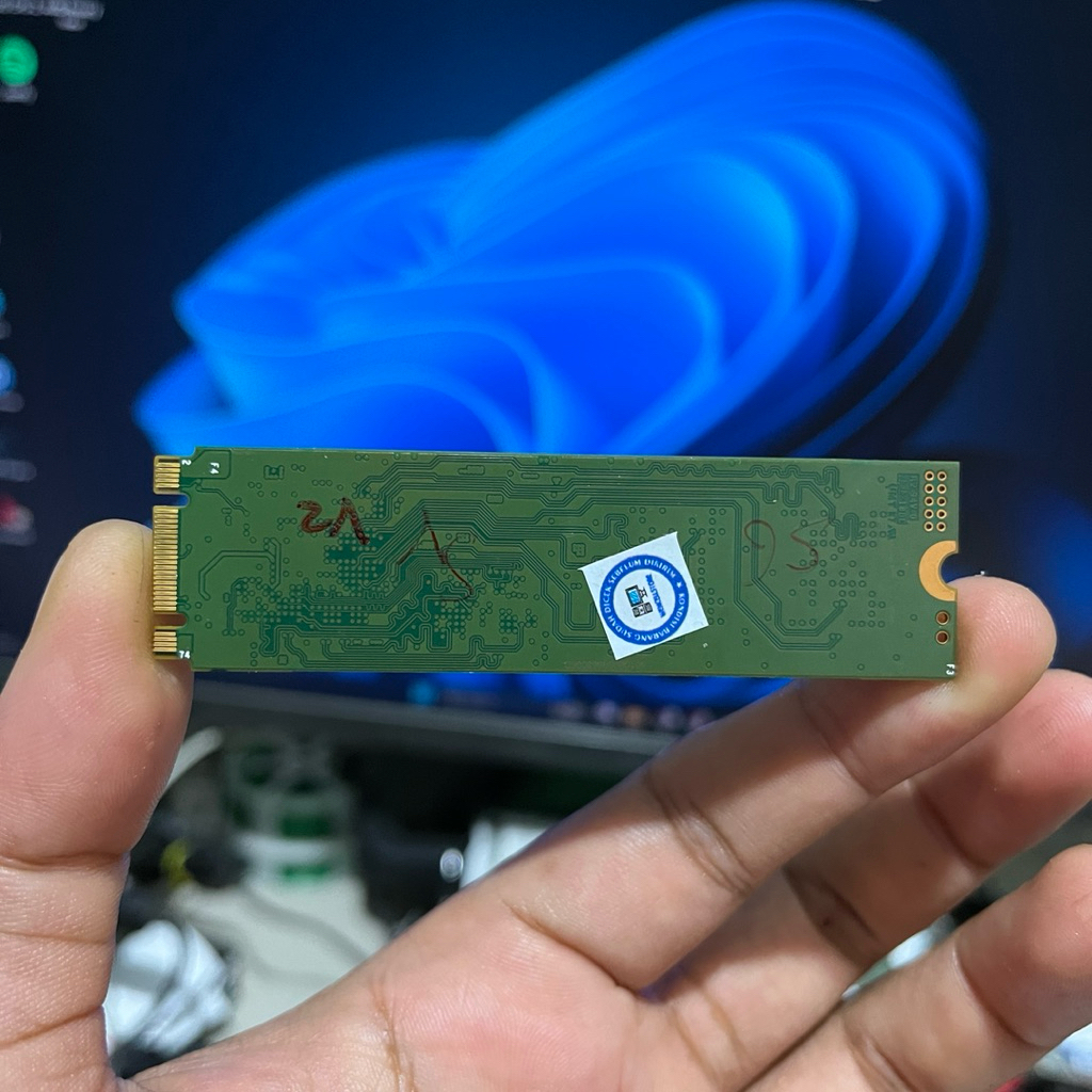 Jual SSD M.2 SATA SKhynix 256GB SENTINEL 56% V2 | Shopee Indonesia