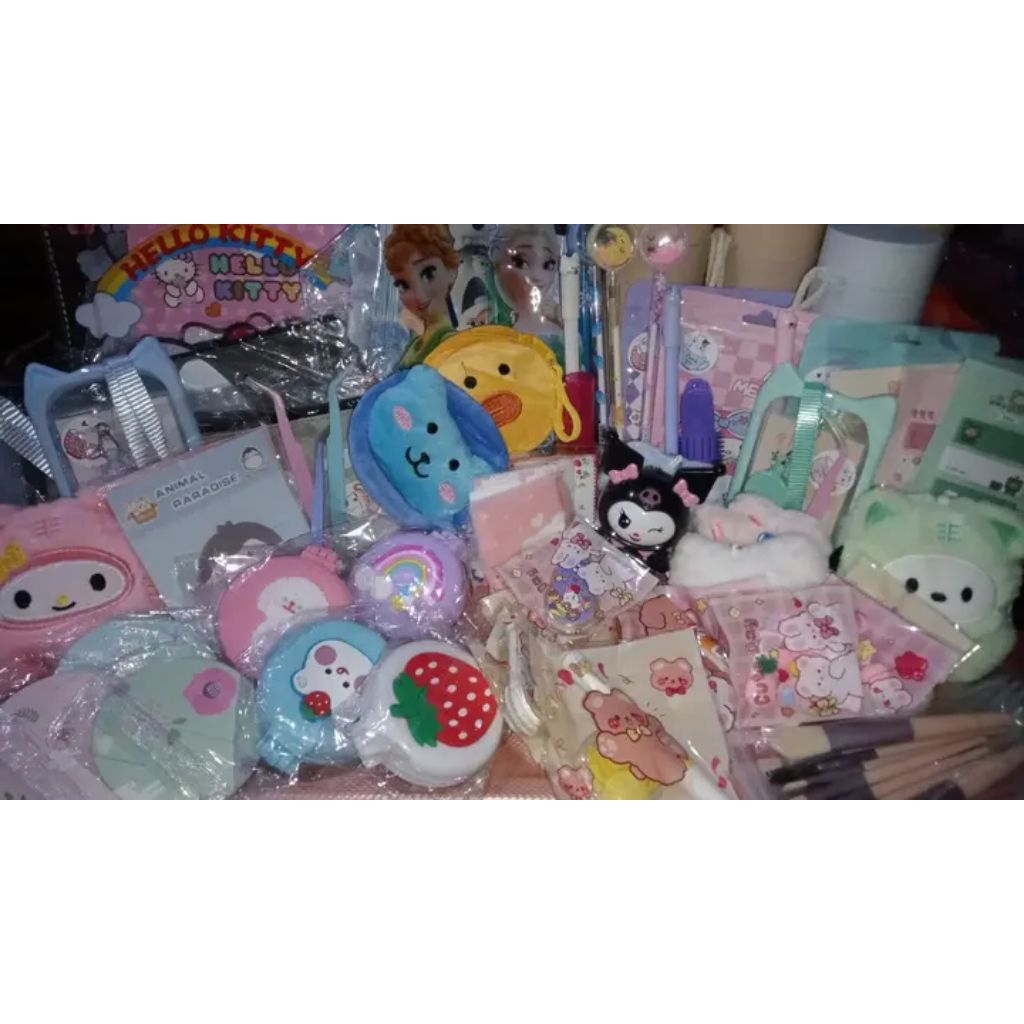 Jual gatcha bola/barang random | Shopee Indonesia