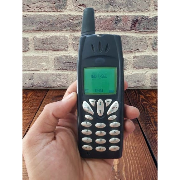 Jual Ericsson R520 HP Jadul Langka | Shopee Indonesia
