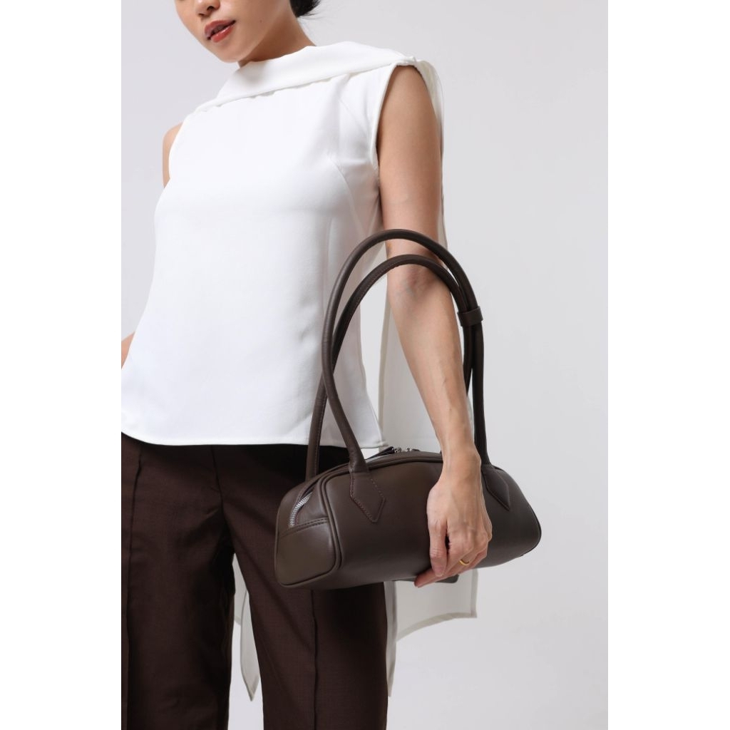 Jual Ganoa - unrelease shoulder bag | tas bahu | tas kantor | Shopee ...