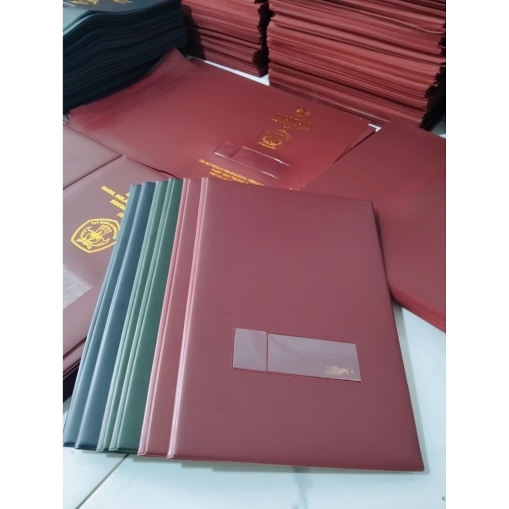 Jual Sampul Polos || Map Polos, Isi 4 Lembar (Merah Marun) | Shopee ...