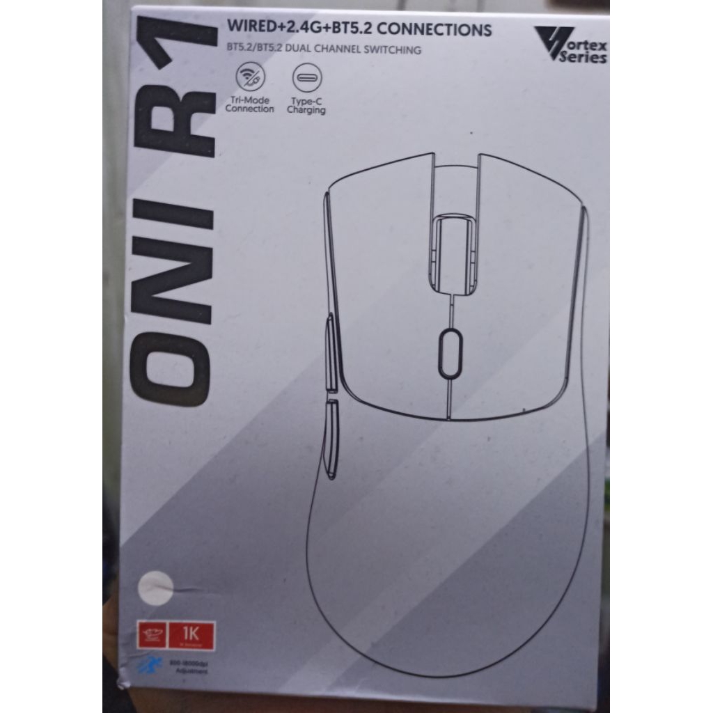 Jual Mouse Vortexseries Oni R1LightWeight Ergonomic Wireless Gaming ...