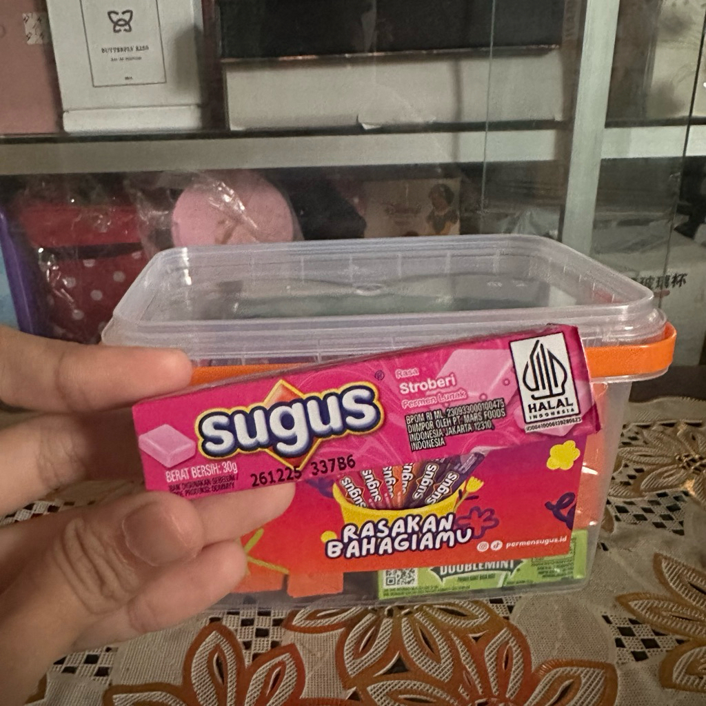 Jual Permen Sugus Rasa Strawberry, Jeruk dan Blackcurrant Berat 30 Gram ...
