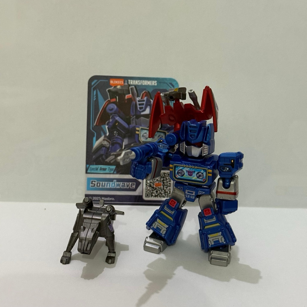 Jual Blokees Transformer Galaxy Defender 03 Soundwave SuperSecret ...