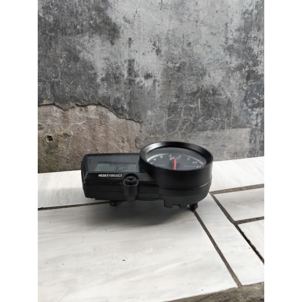 Jual Speedometer Yamaha R15 old BAHAN. kilometer km Yamaha R15 old ...