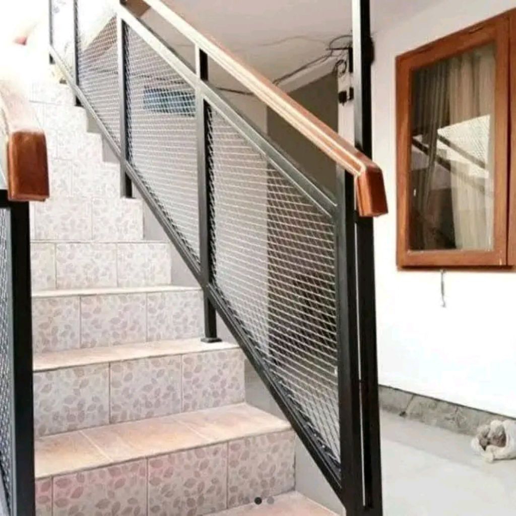 Jual railing tangga teralis dan spandrel hendel kayu harga permeter ...
