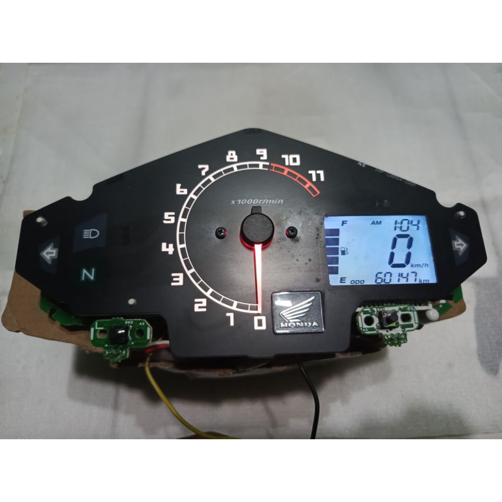 Jual mesin speedometer honda megapro monoshock SECOND original semua ...