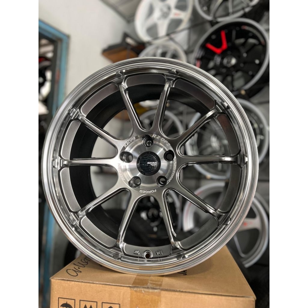 Jual velg mobil advan RZ DF2 r18 hyper black lip polish pcd 5x114 lebar ...