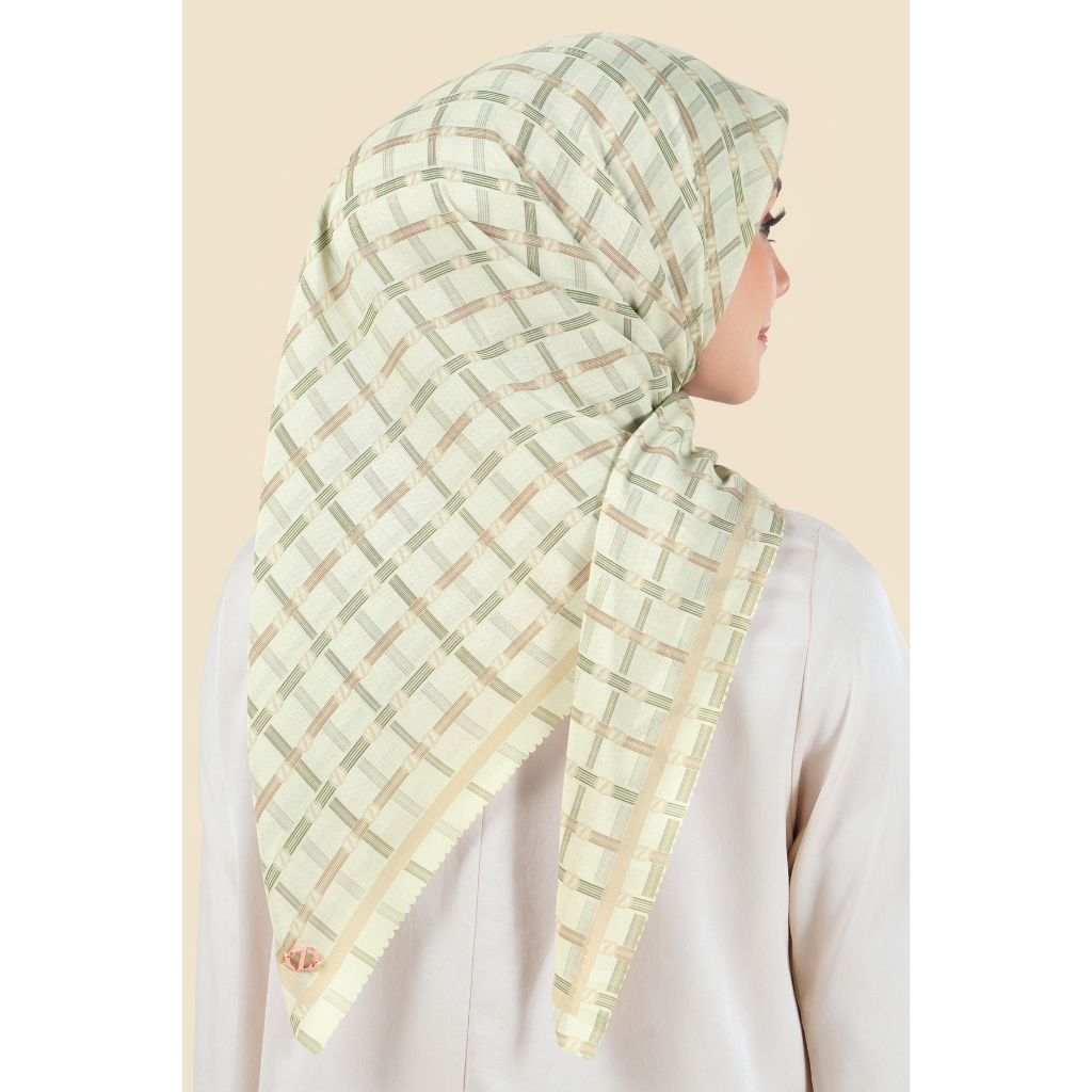 ZYTADELIA Diorama Scarves Series Printed Scarf Hijab Segi Empat Hijab Aire Voile Hijab Premium Hijab Motif