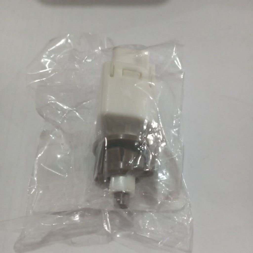 Jual switch rem mobil innova | Shopee Indonesia