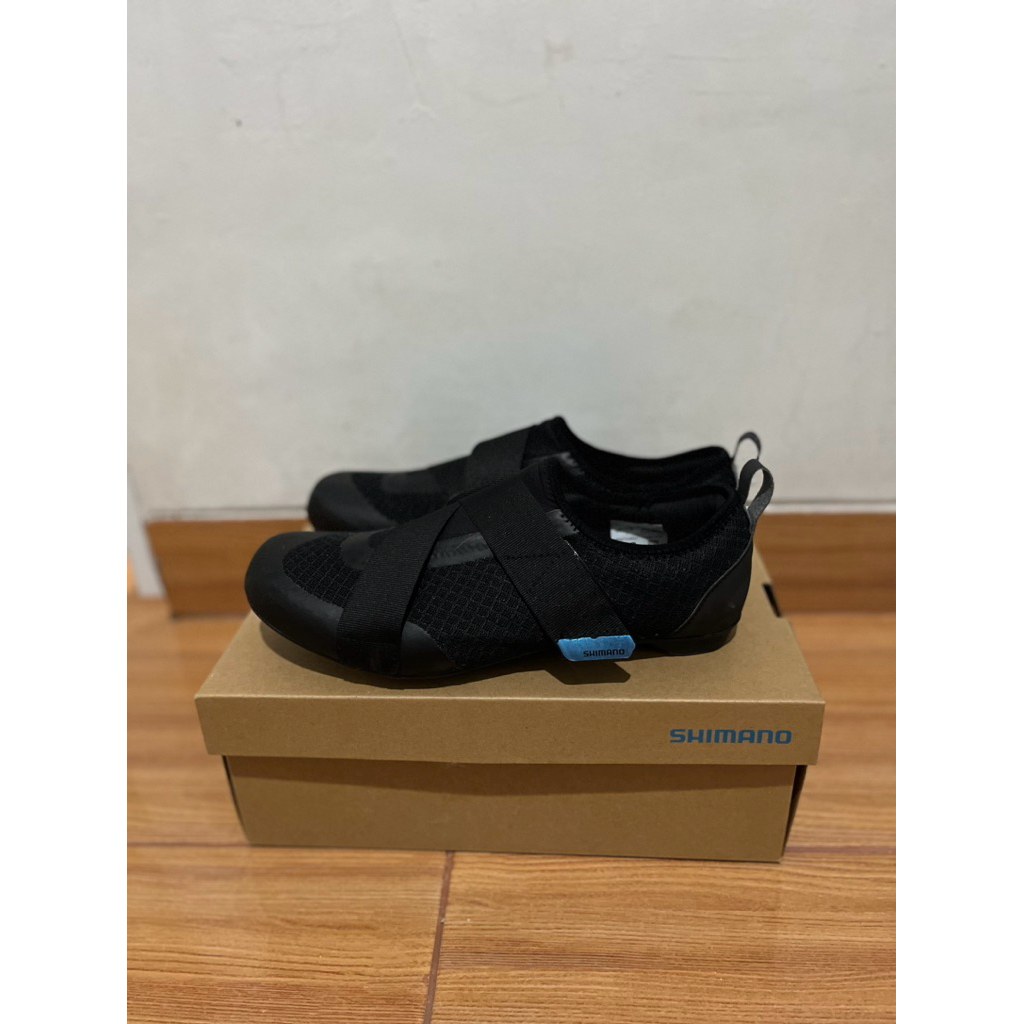 Chaussures vélo de salle SHIMANO IC200