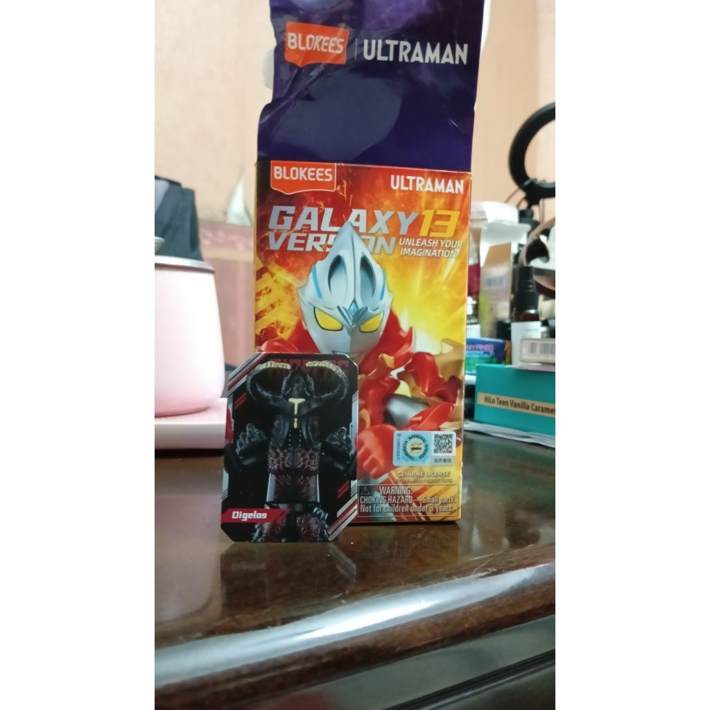 Jual blokees Ultraman galaxy version 13 OFC kaiju digelos | Shopee ...