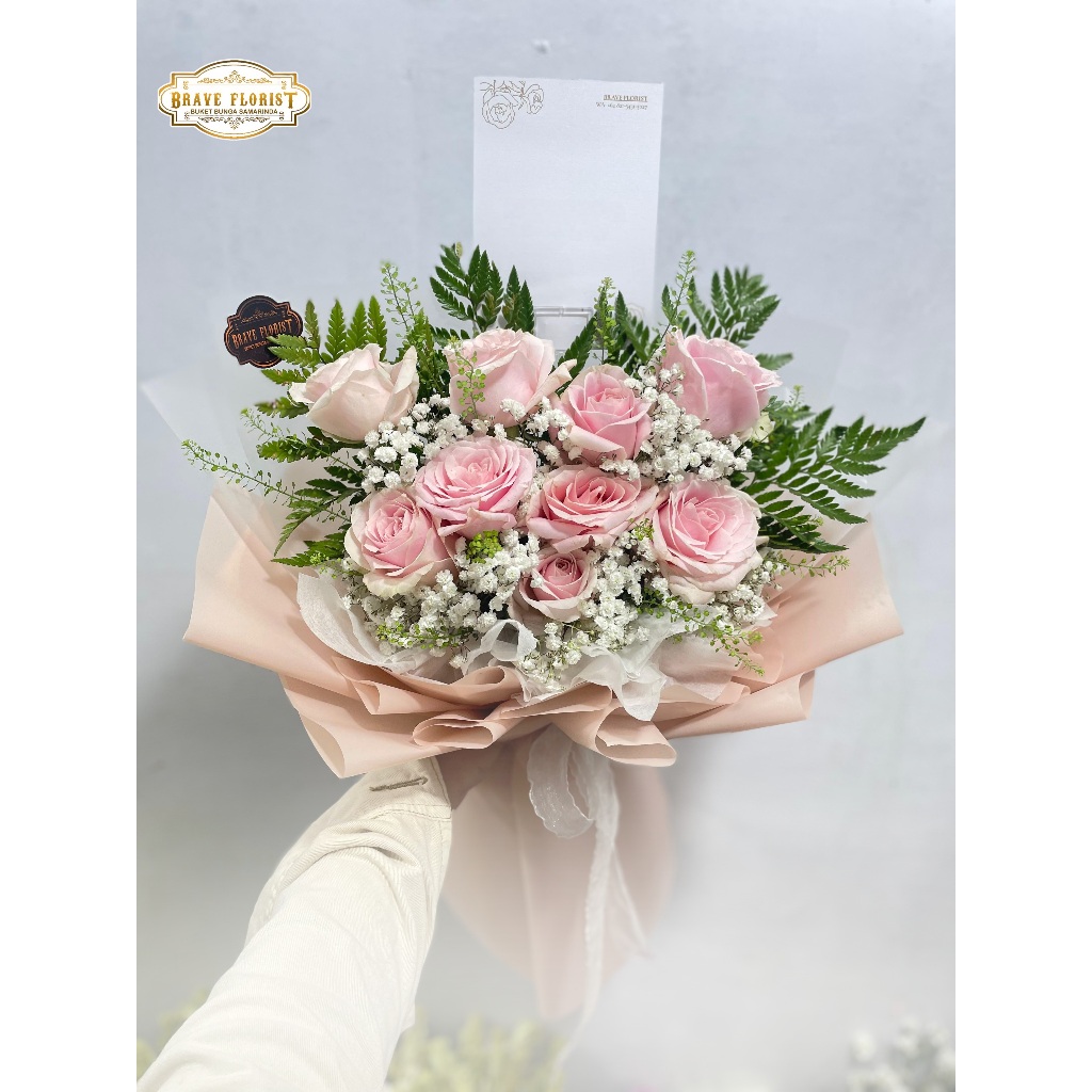 Jual Bouquet Triangle Style Simple Standar Fresh Flower Bunga Buket ...