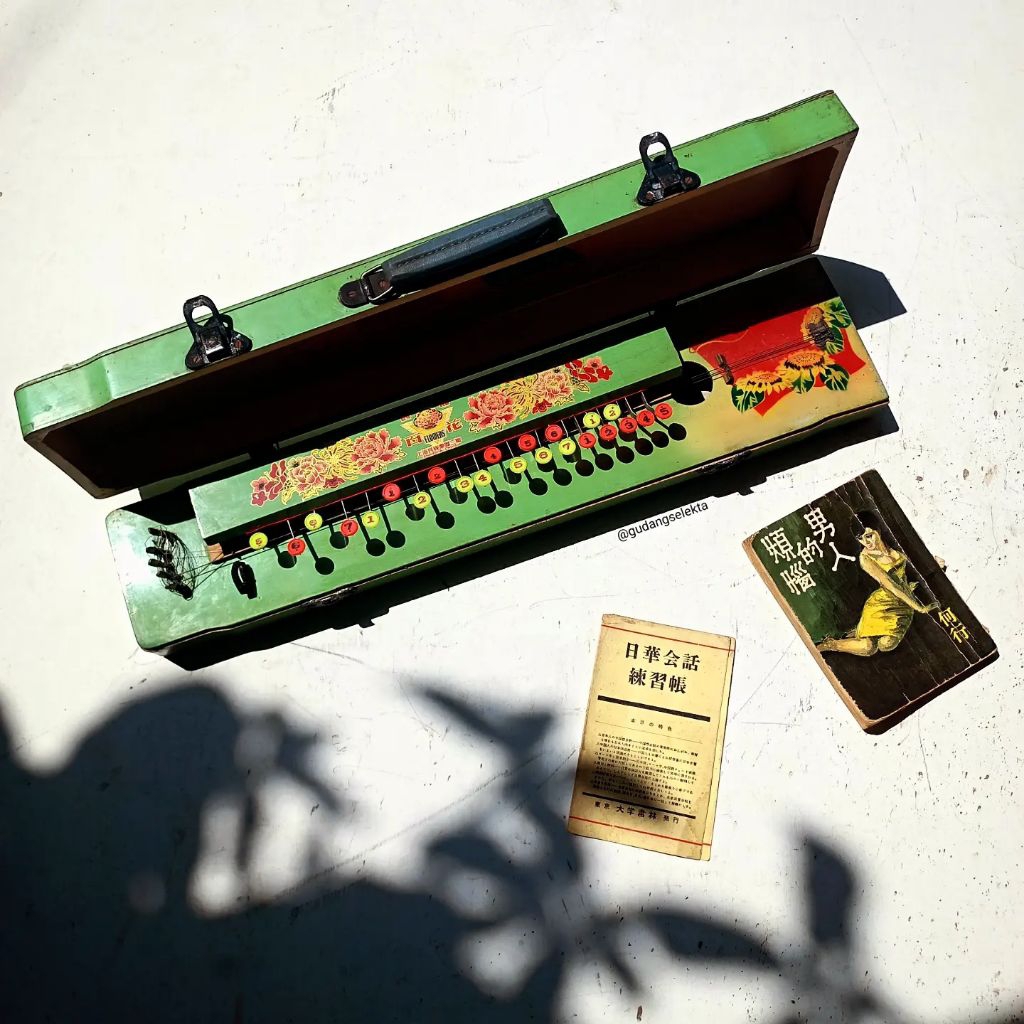 Jual Alat Musik China Jadul Vintage Flowers Shanghai Harp Instrument ...