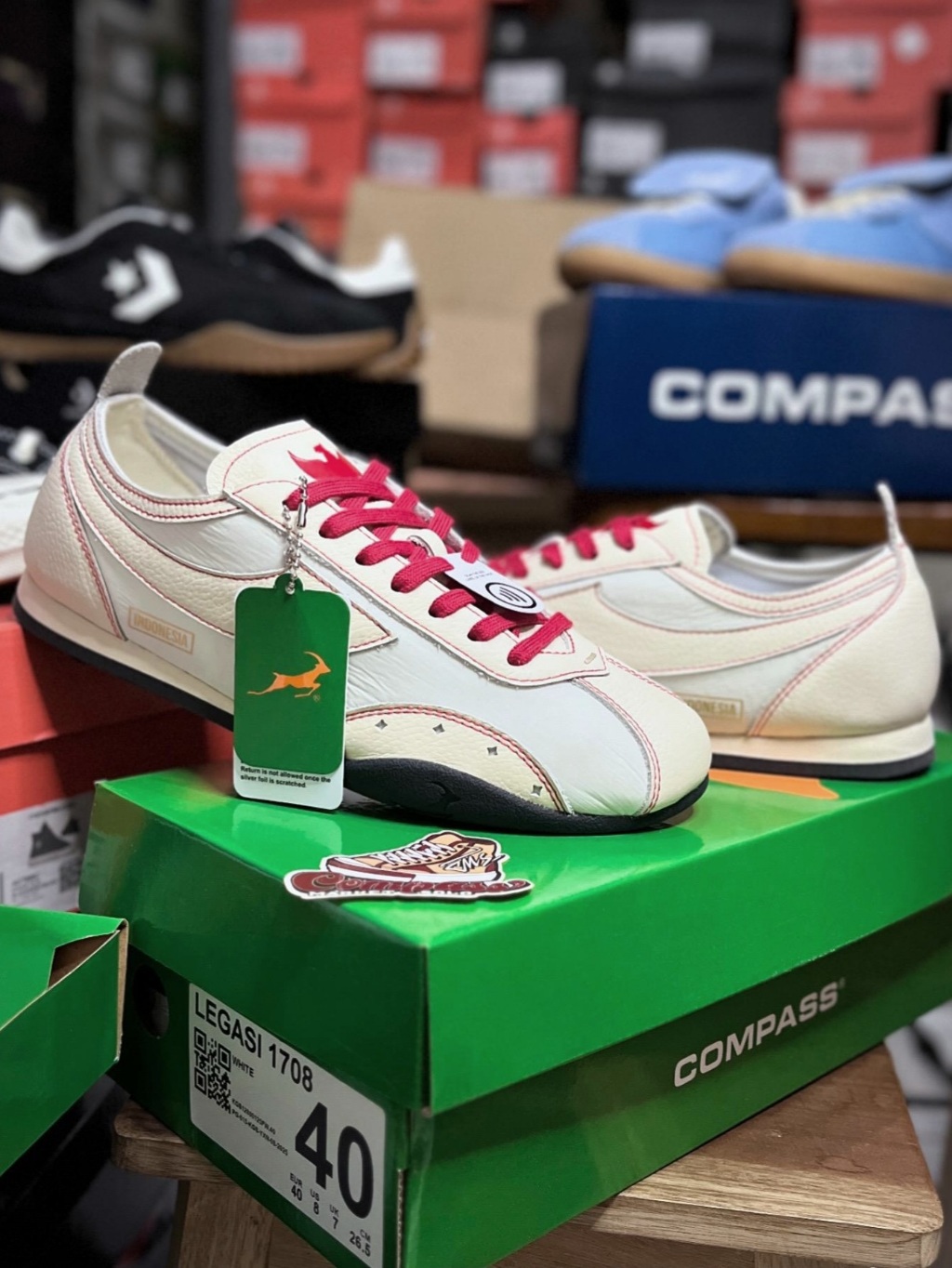 Jual [ORIGINAL] SEPATU COMPASS LEGASI 1708 WHITE || SEPATU COMPASS ...
