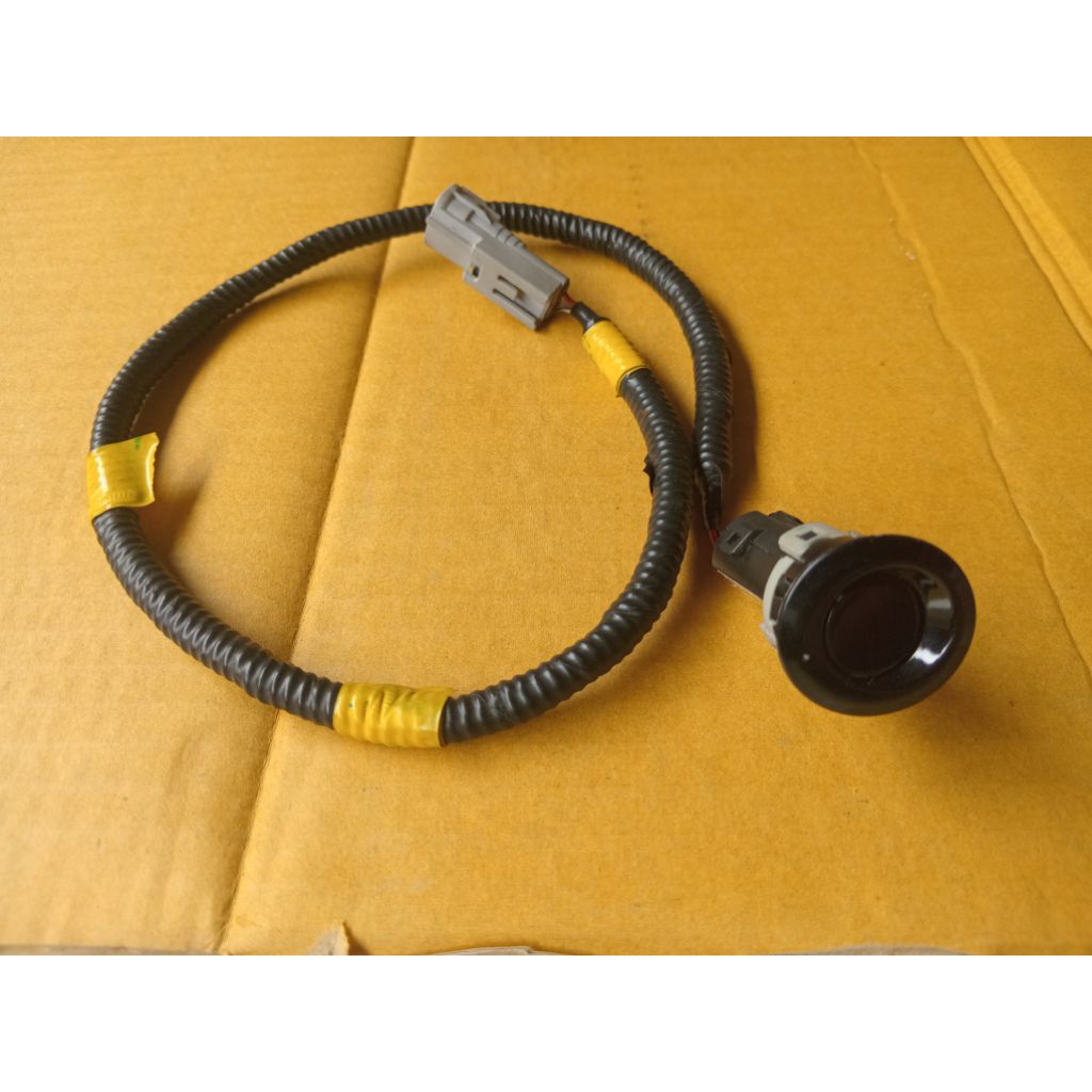Jual Sensor corner sensor parkir bumper depan innova reborn original ...