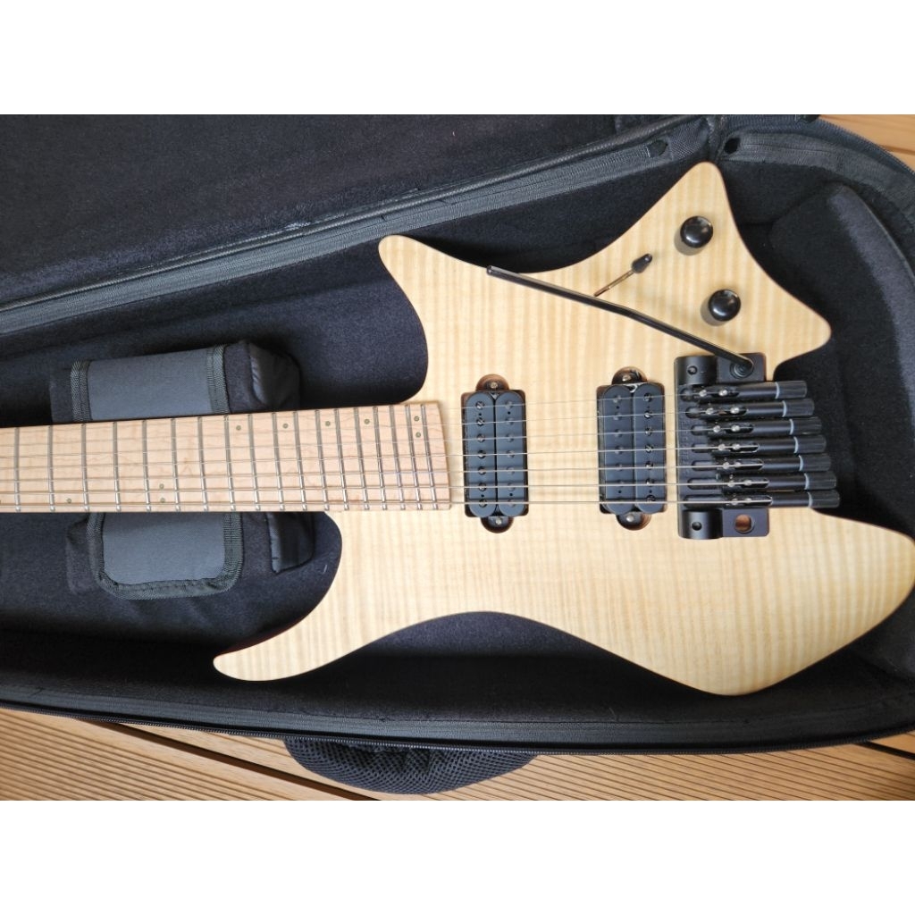 Jual Gitar Headless Strandberg Multiscale 7 Strings | Shopee Indonesia
