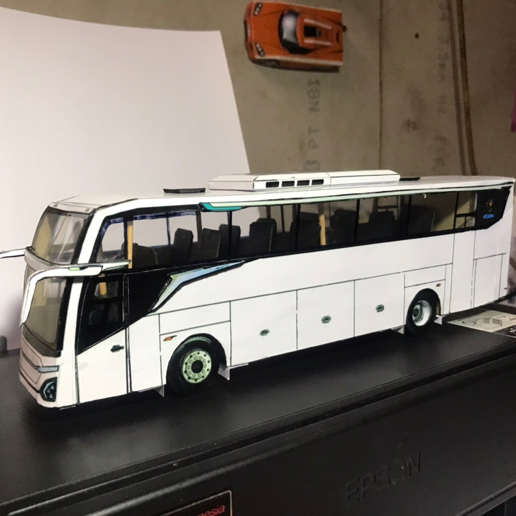 Jual Miniatur Bus Jetbus 5 Polos Putih Interior Detail Skala 1:50 ...