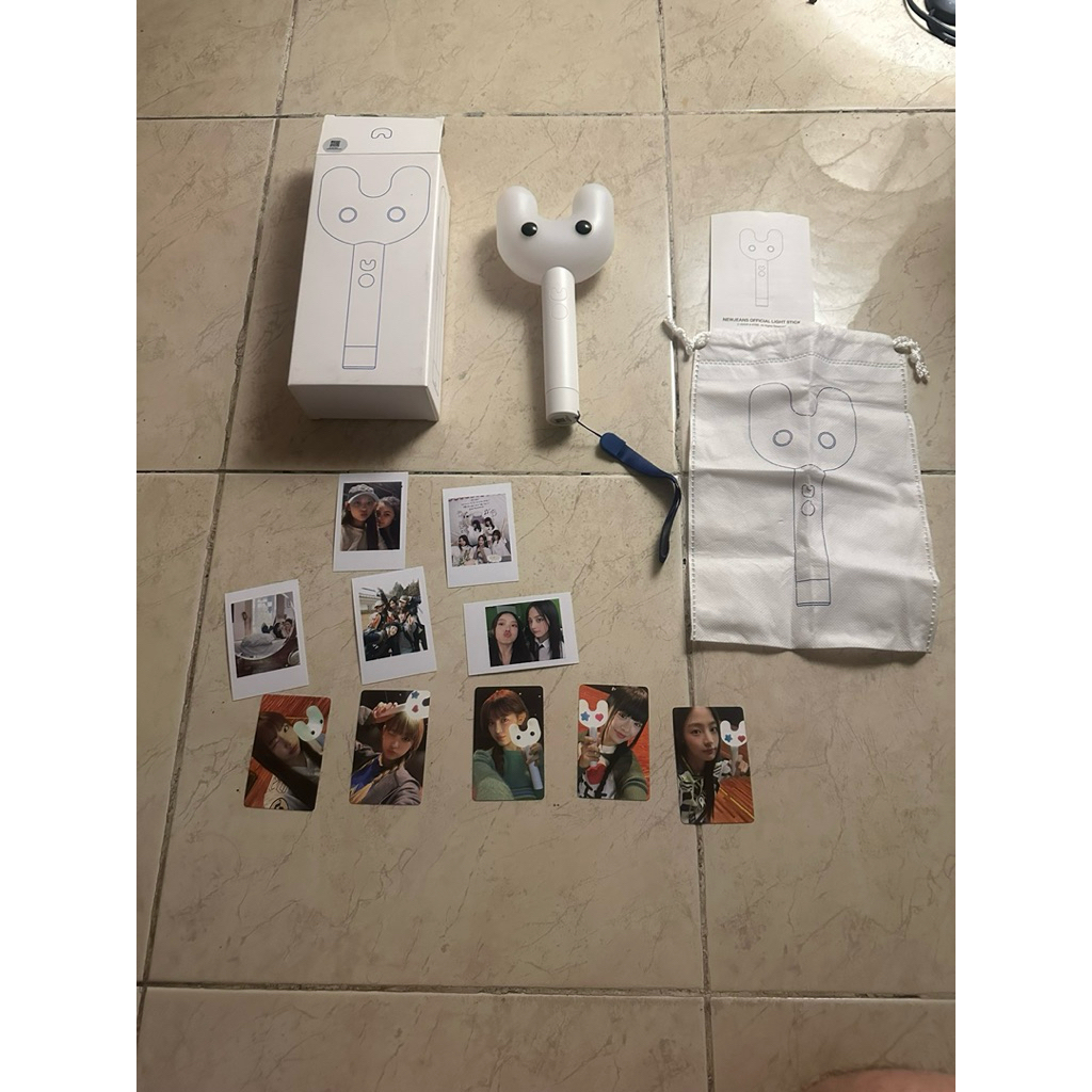 Jual Official NewJeans Lightstick LS + benefits | Shopee Indonesia