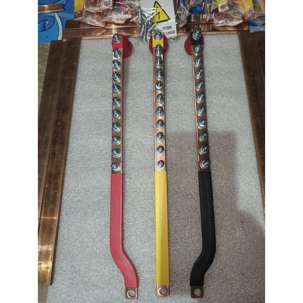 Jual BUSBAR 3×15 RST PANJANG 35 CM UNTUK MCCB 30A/100A | Shopee Indonesia