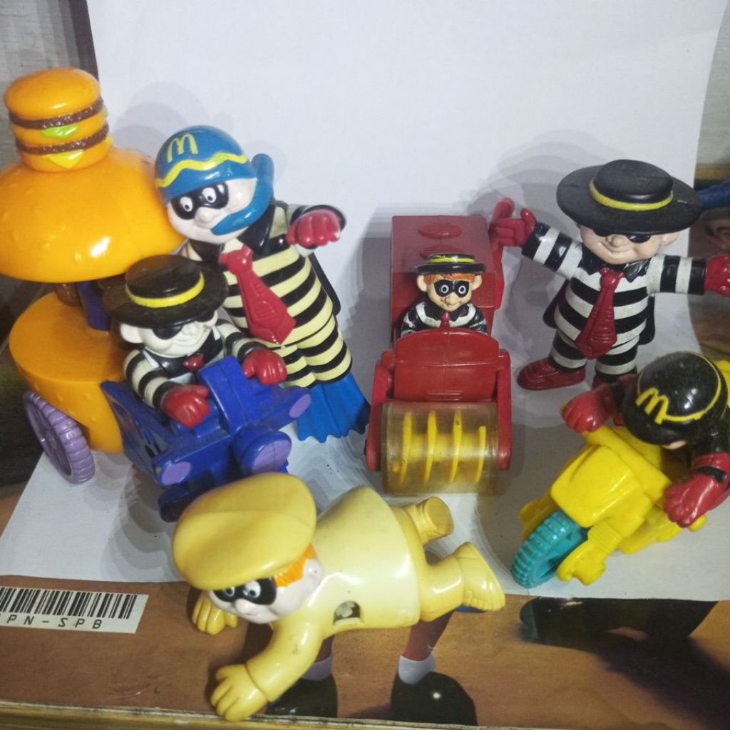 Jual maSkot MCD Hamburglar, ronald, birdie,grimace | Shopee Indonesia