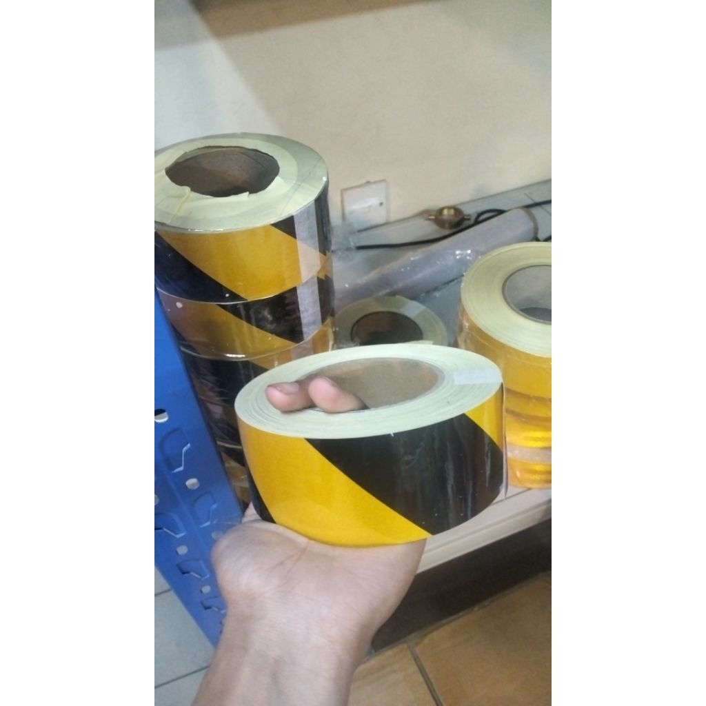 Jual sticker proyek kuning hitam murah | Shopee Indonesia