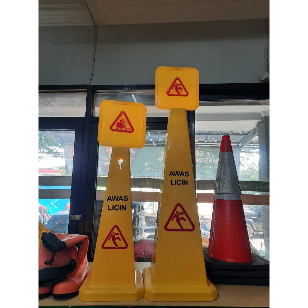 Jual Wet Floor Sign Cone Besar & Kecil | Papan Awas Lantai Licin ...