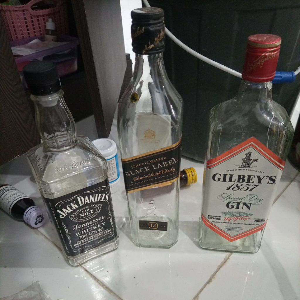Jual Botol Kosong Bekas Layak Pakai / Botol Minuman Bekas | Shopee ...