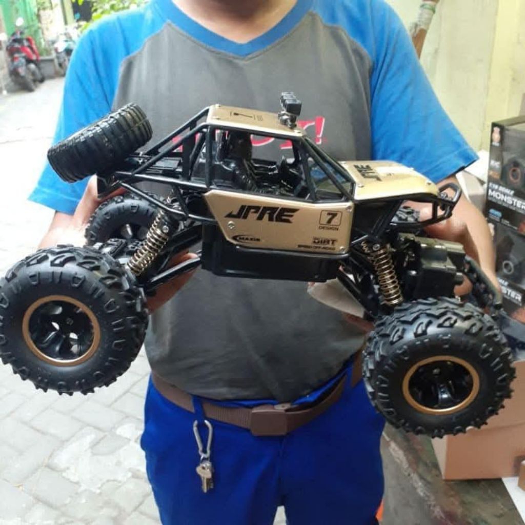 Jual Bintang RC Mainan Mobil Remot 4WD Body Metal Ukuran Besar Cocok ...