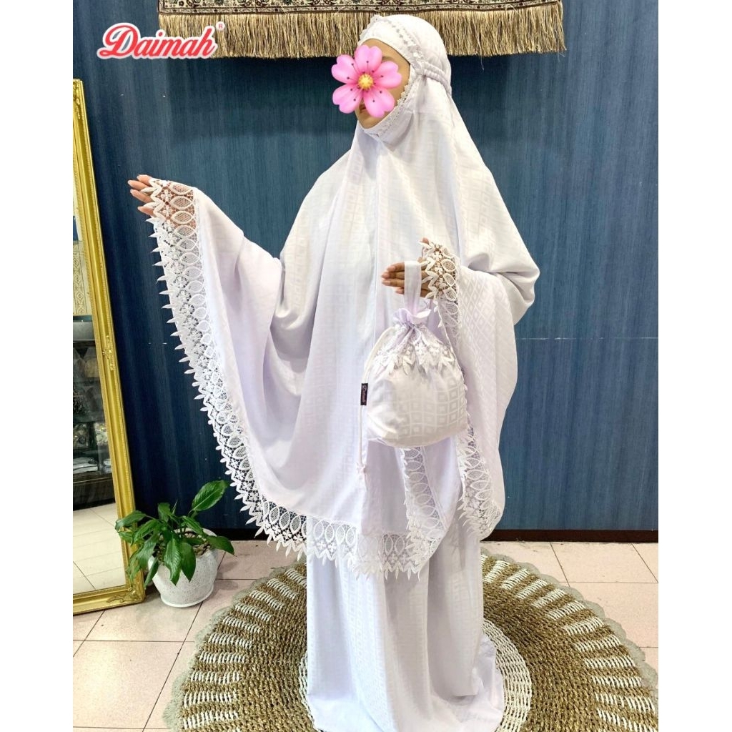 Jual Daimah Mukena Potongan Satin Jacquard Polos Putih | Shopee Indonesia